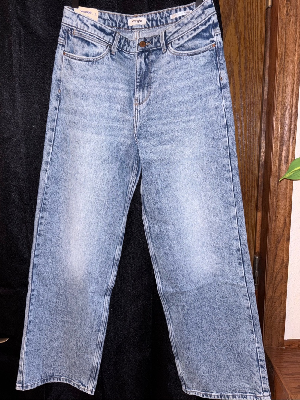 NWT Wrangler Wide Leg Jeans